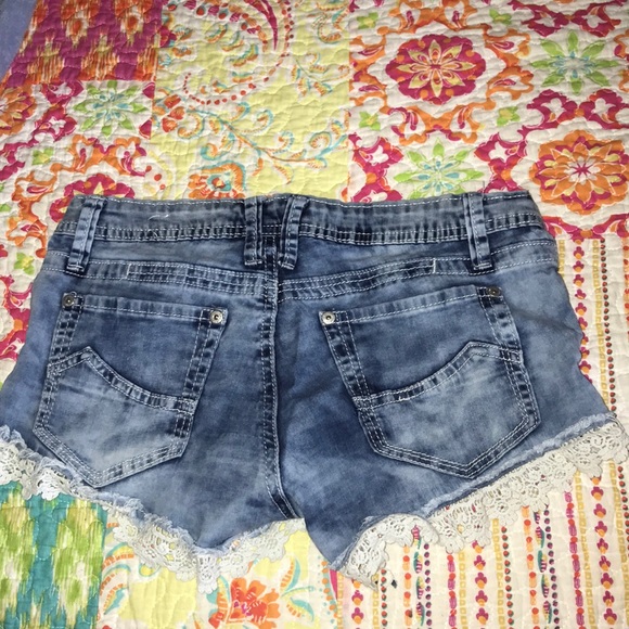 shorts - Picture 2 of 2